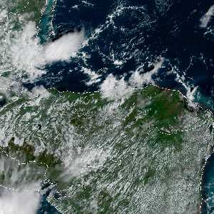 météo tropicale : Image satellite .