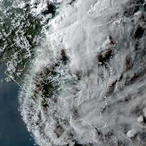 météo tropicale : Image satellite .