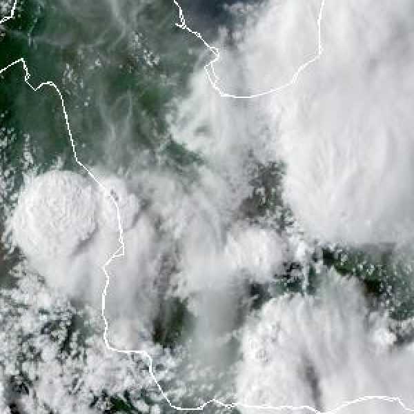 météo tropicale : Image satellite .