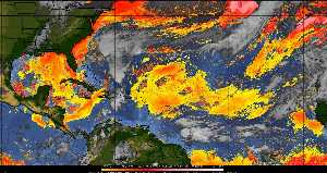 Météo tropicale : Air sec et densité de poussière dans l'air.