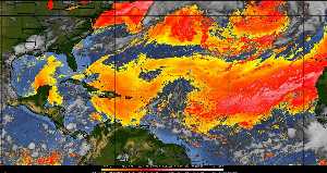 Météo tropicale : Air sec et densité de poussière dans l'air.