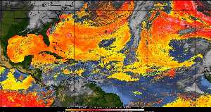 Météo tropicale : Air sec et densité de poussière dans l'air.