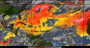 Météo tropicale : Air sec et densité de poussière dans l'air.
