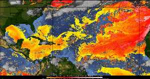 Météo tropicale : Air sec et densité de poussière dans l'air.