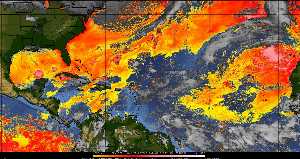 Météo tropicale : Air sec et densité de poussière dans l'air.