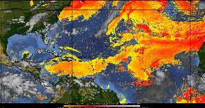 Météo tropicale : Air sec et densité de poussière dans l'air.