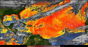 Météo tropicale : Air sec et densité de poussière dans l'air.
