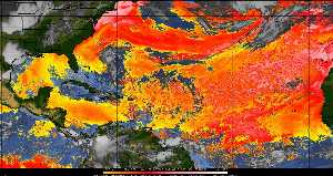 Météo tropicale : Air sec et densité de poussière dans l'air.