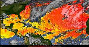 Météo tropicale : Air sec et densité de poussière dans l'air.