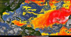 Météo tropicale : Air sec et densité de poussière dans l'air.