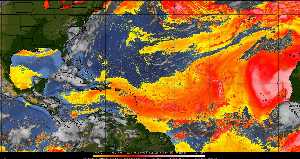 Météo tropicale : Air sec et densité de poussière dans l'air.