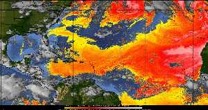 Météo tropicale : Air sec et densité de poussière dans l'air.
