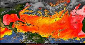 Météo tropicale : Air sec et densité de poussière dans l'air.