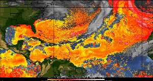 Météo tropicale : Air sec et densité de poussière dans l'air.