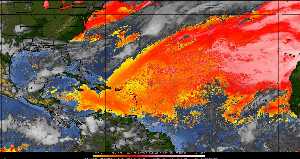 Météo tropicale : Air sec et densité de poussière dans l'air.