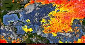 Météo tropicale : Air sec et densité de poussière dans l'air.