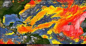 Météo tropicale : Air sec et densité de poussière dans l'air.