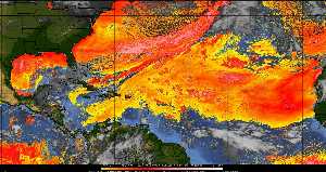 Météo tropicale : Air sec et densité de poussière dans l'air.