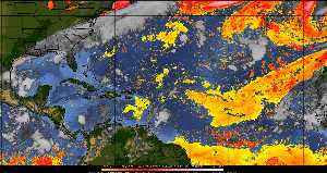 Météo tropicale : Air sec et densité de poussière dans l'air.