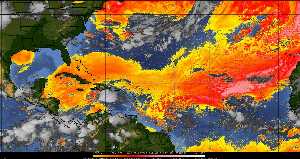 Météo tropicale : Air sec et densité de poussière dans l'air.