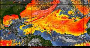 Météo tropicale : Air sec et densité de poussière dans l'air.