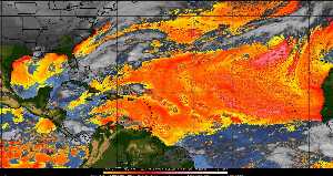 Météo tropicale : Air sec et densité de poussière dans l'air.