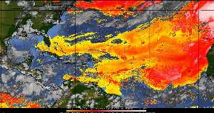 Météo tropicale : Air sec et densité de poussière dans l'air.