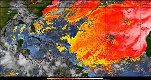 Météo tropicale : Air sec et densité de poussière dans l'air.