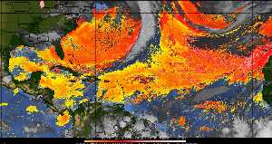 Météo tropicale : Air sec et densité de poussière dans l'air.