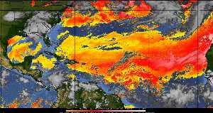 Météo tropicale : Air sec et densité de poussière dans l'air.