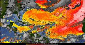 Météo tropicale : Air sec et densité de poussière dans l'air.