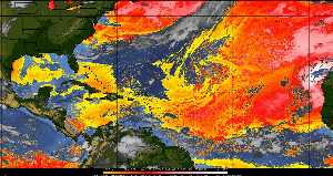 Météo tropicale : Air sec et densité de poussière dans l'air.