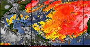Météo tropicale : Air sec et densité de poussière dans l'air.