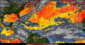 Météo tropicale : Air sec et densité de poussière dans l'air.