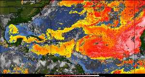 Météo tropicale : Air sec et densité de poussière dans l'air.