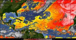 Météo tropicale : Air sec et densité de poussière dans l'air.