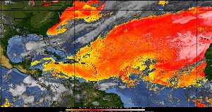 Météo tropicale : Air sec et densité de poussière dans l'air.