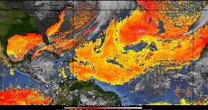 Météo tropicale : Air sec et densité de poussière dans l'air.