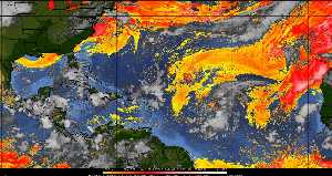 Météo tropicale : Air sec et densité de poussière dans l'air.