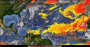 Météo tropicale : Air sec et densité de poussière dans l'air.