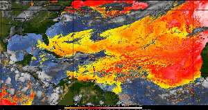 Météo tropicale : Air sec et densité de poussière dans l'air.