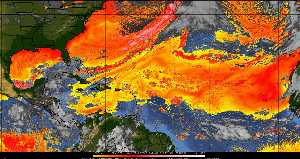 Météo tropicale : Air sec et densité de poussière dans l'air.