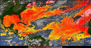 Météo tropicale : Air sec et densité de poussière dans l'air.