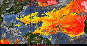 Météo tropicale : Air sec et densité de poussière dans l'air.