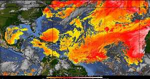 Météo tropicale : Air sec et densité de poussière dans l'air.