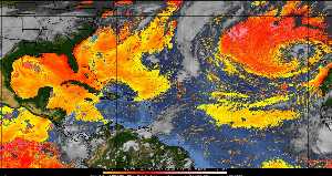 Météo tropicale : Air sec et densité de poussière dans l'air.