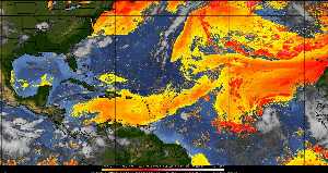 Météo tropicale : Air sec et densité de poussière dans l'air.