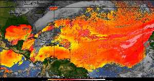 Météo tropicale : Air sec et densité de poussière dans l'air.