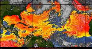 Météo tropicale : Air sec et densité de poussière dans l'air.