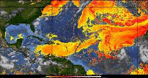Météo tropicale : Air sec et densité de poussière dans l'air.